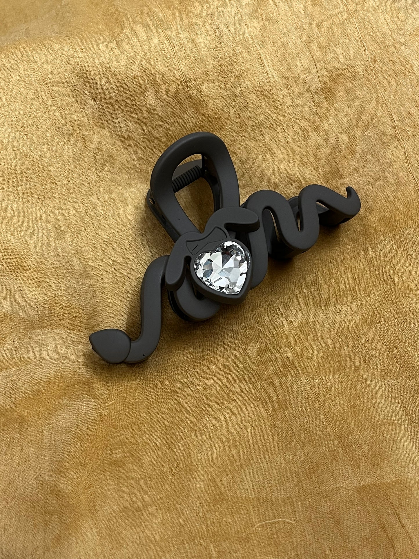 Maggi Claw (Dark Brown)