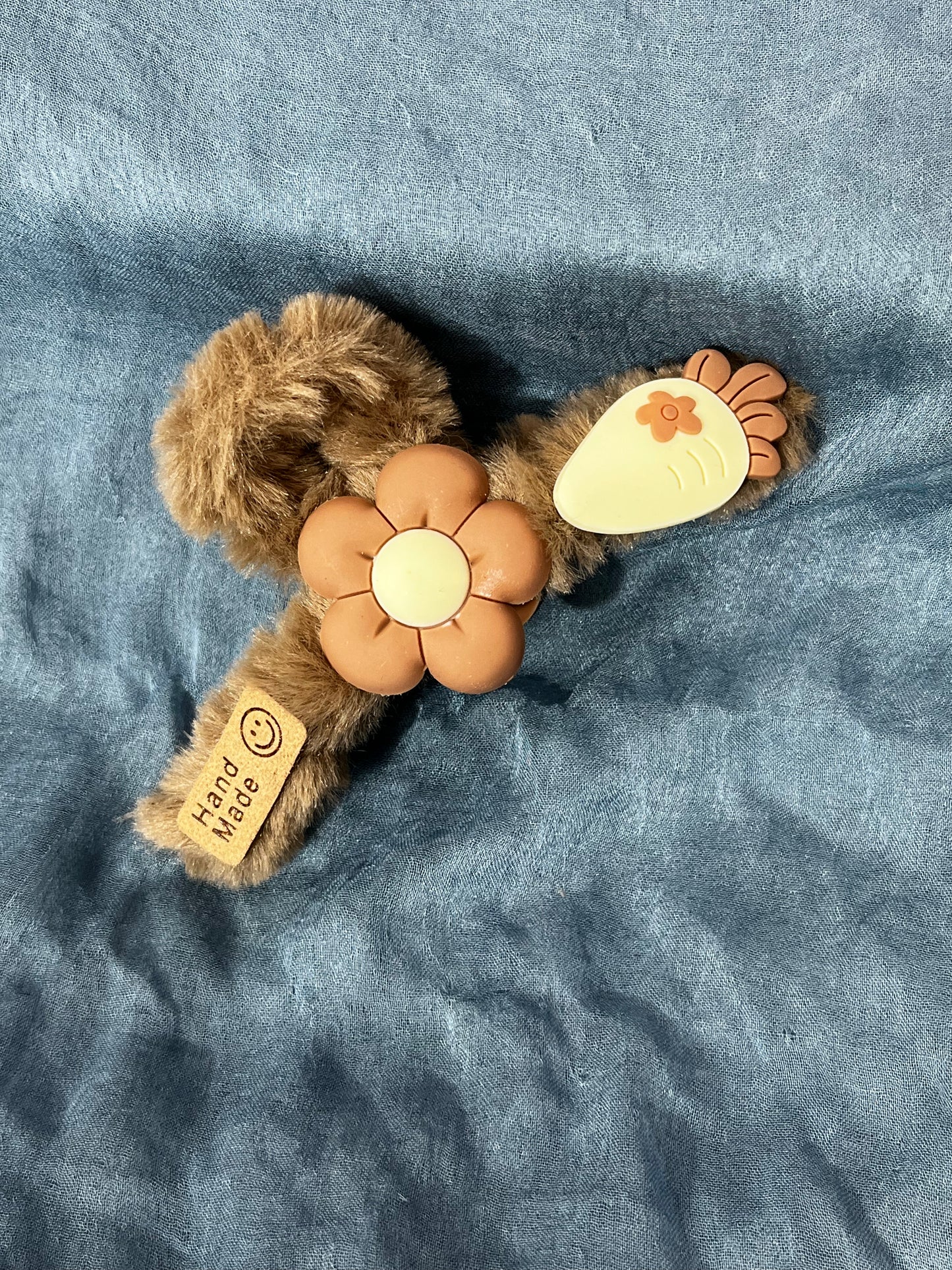 Cartoon Fur Claw (Brown)