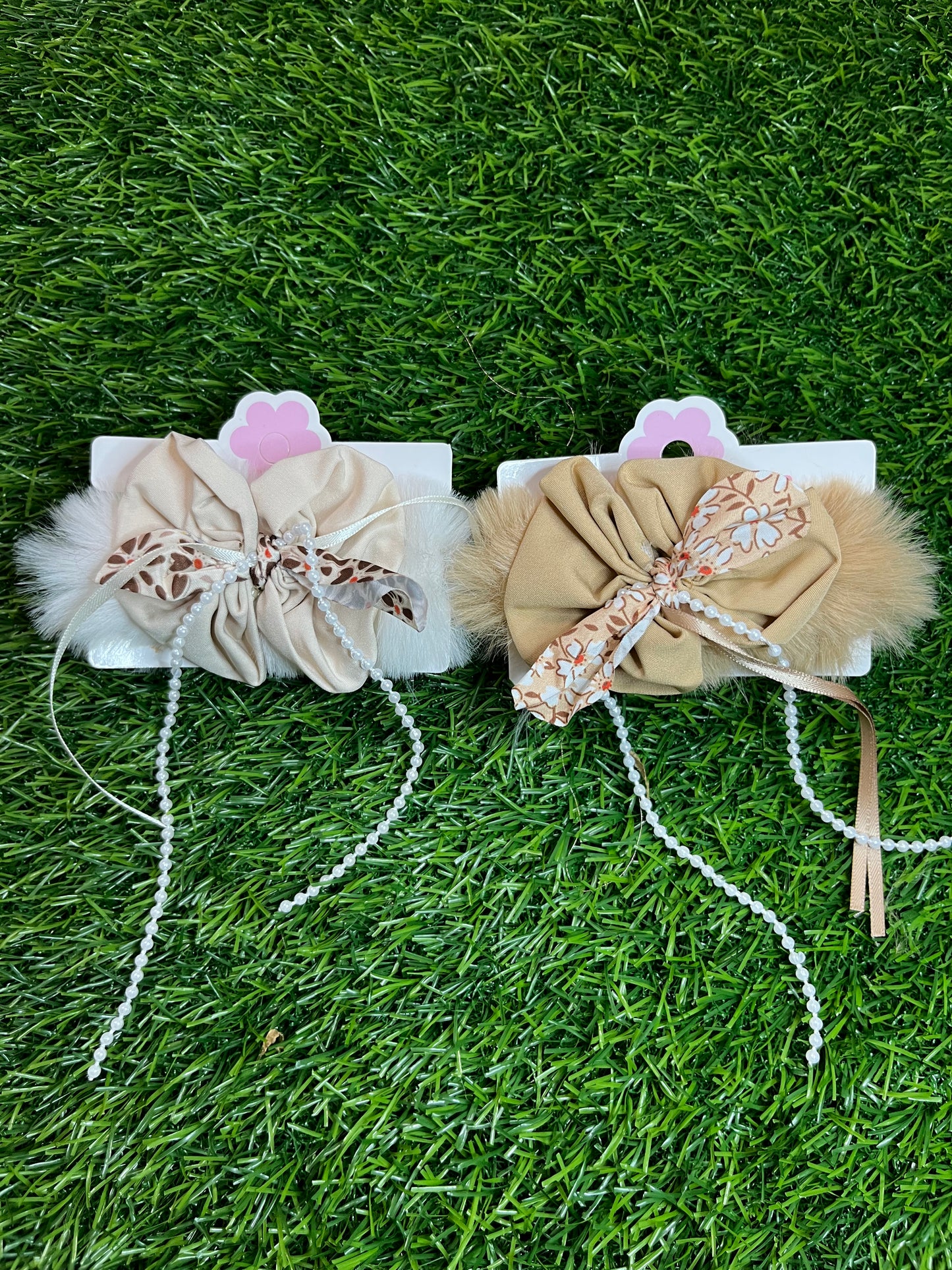 Fancy Fur Rubber Band Set of 2 (White & Skin)