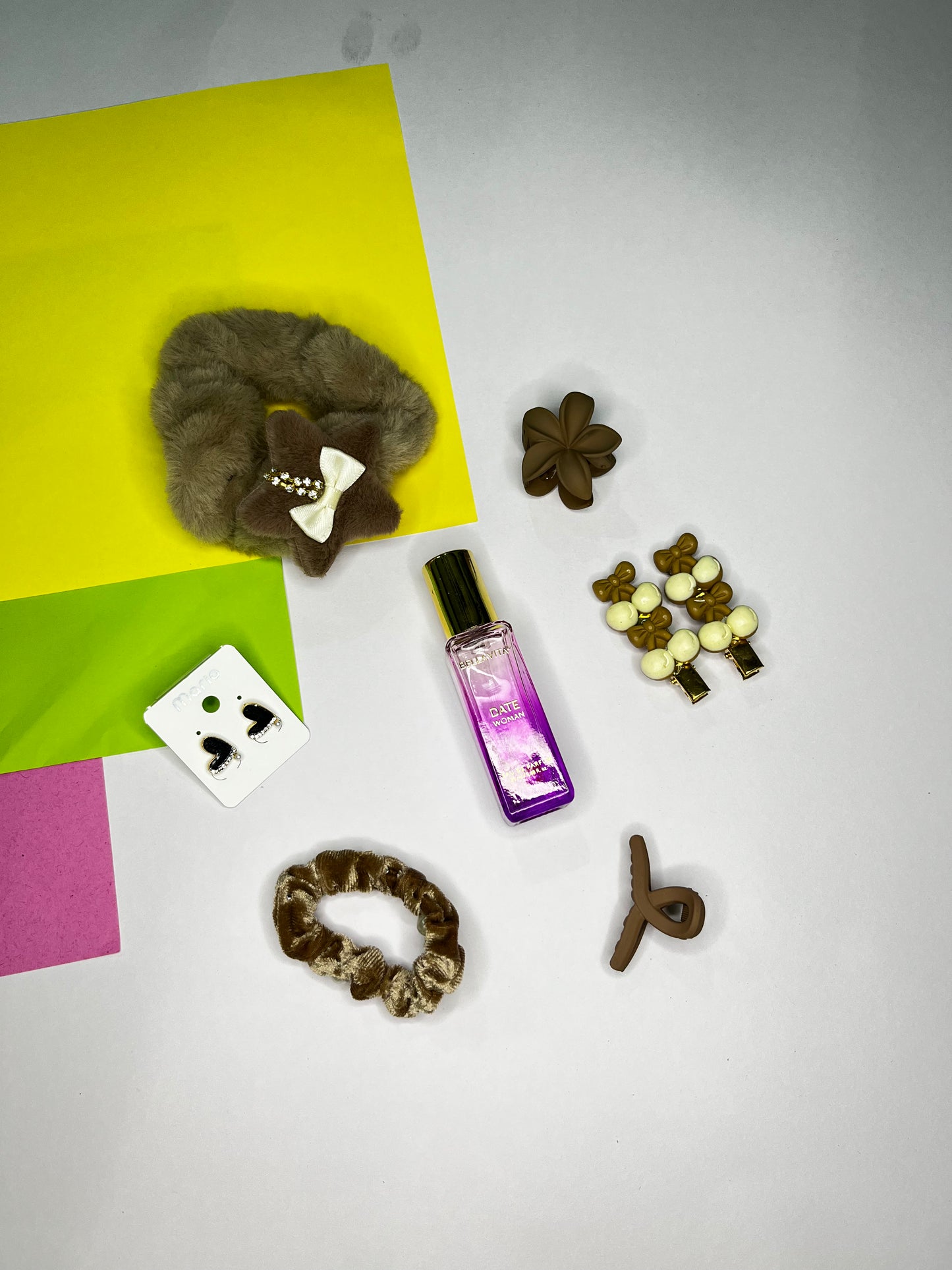 Cute Essentials Gift Hamper for Girls | Accessories, Perfume & Jewellery | ₹339