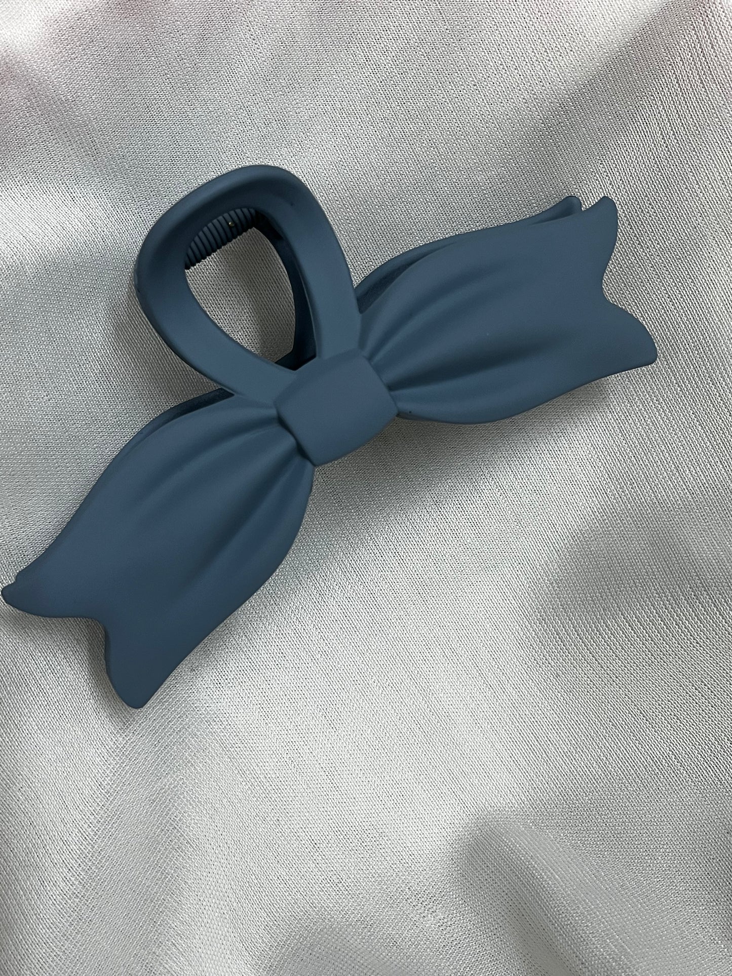 Bow Claw (Grey)