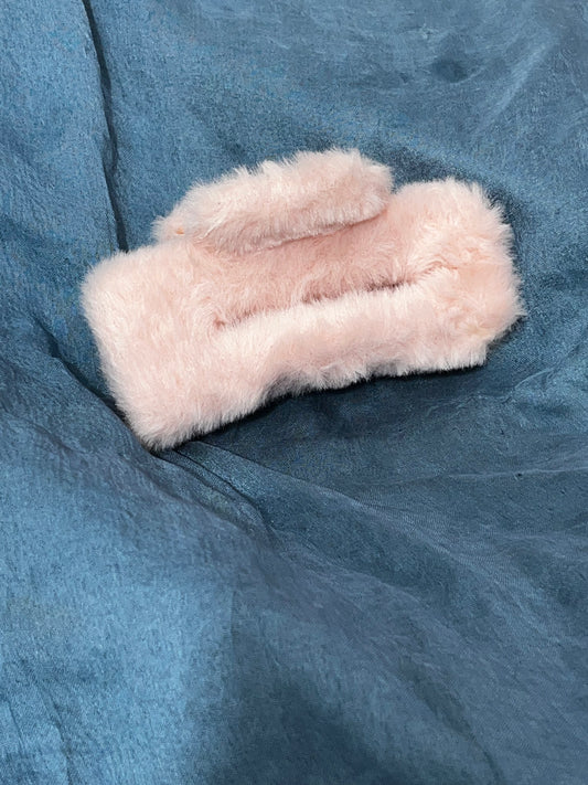 Big Size Fur Claw (Baby Pink)