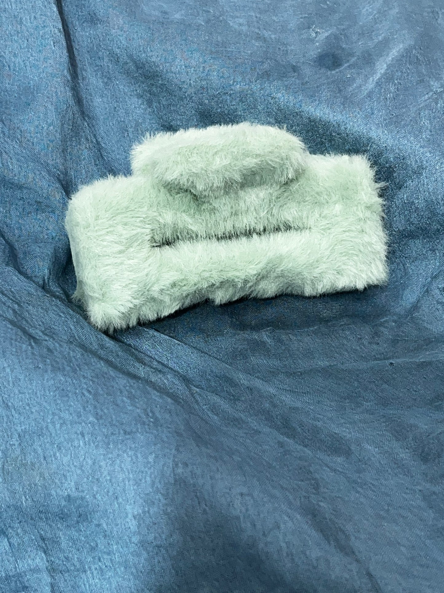 Big Size Fur Claw (Light Blue)