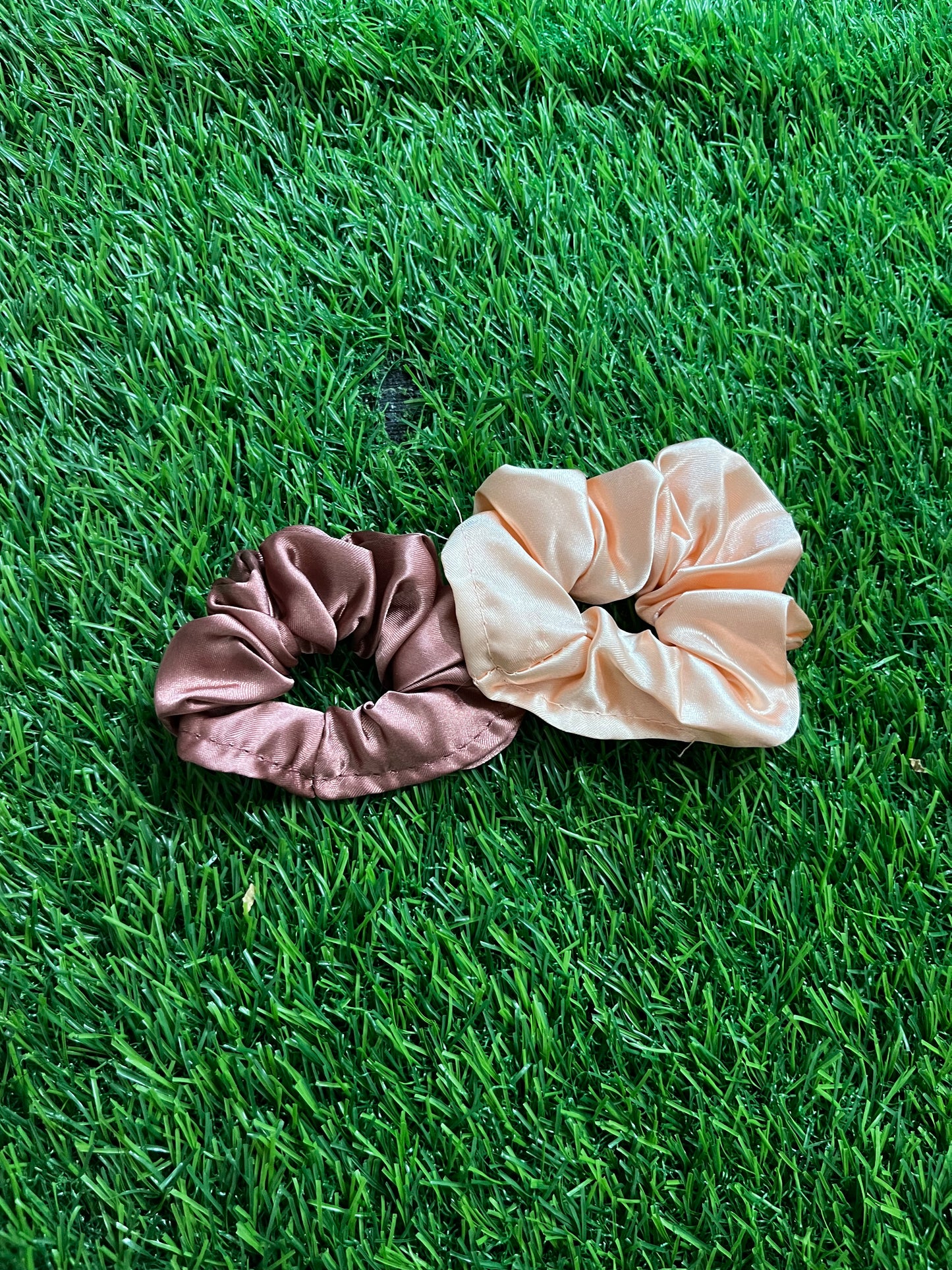Scrunchies Set of 2 (Margenta & Peach)