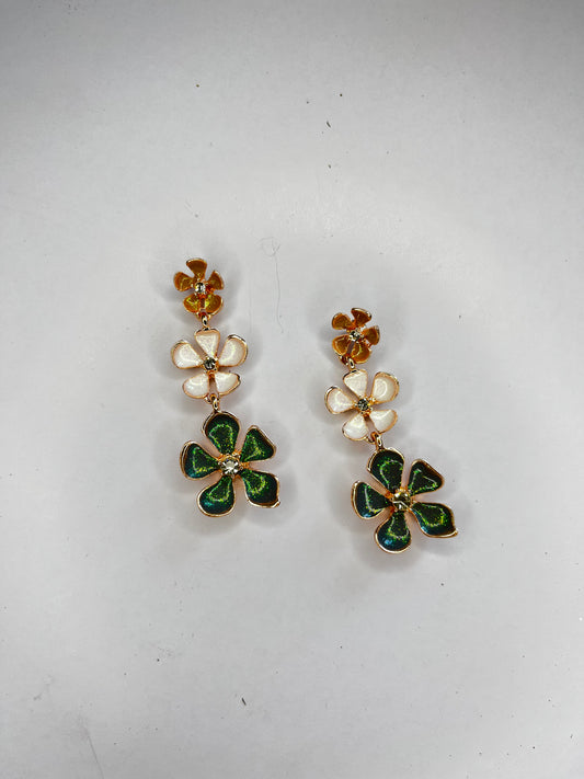 Elegant Floral Drop Earrings – White & Emerald Green