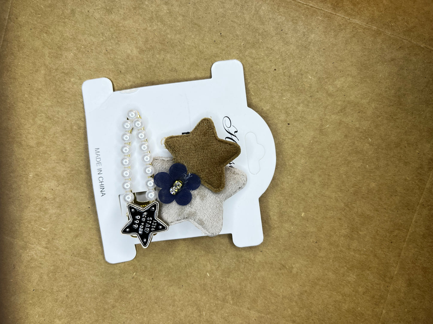 Star Clip (Brown & Skin)